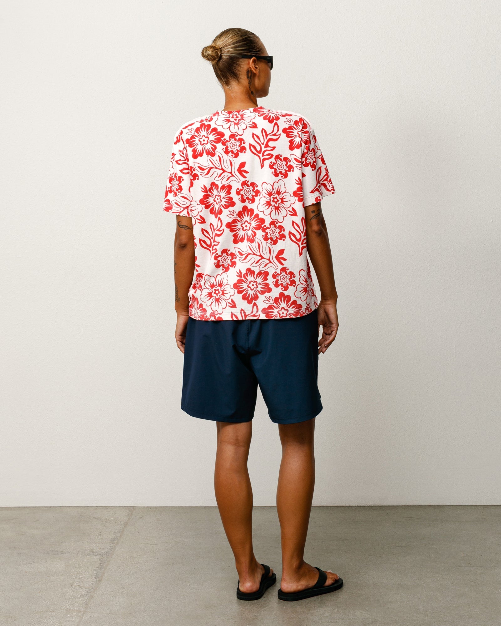 LAZY FLORAL TEE